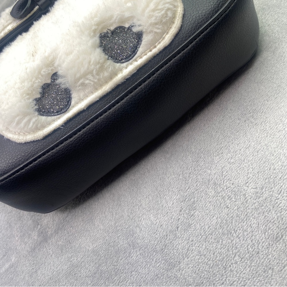 Betsey Johnson Penguin Crossbody Bag - Picture 7 of 11
